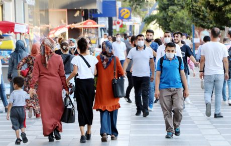 Bien shifrat e COVID-19 ne Turqi: Nga 1 korriku hiqet shtetrrethimi